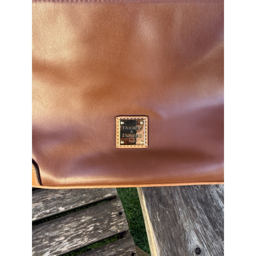 Dooney & Bourke Wexford Smooth Leather Crossbody Natural J - Picture 2 of 11
